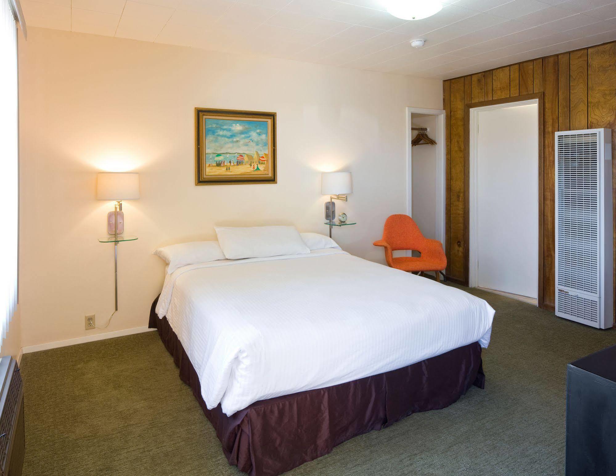 Sunset Motel Moriarty Bagian luar foto