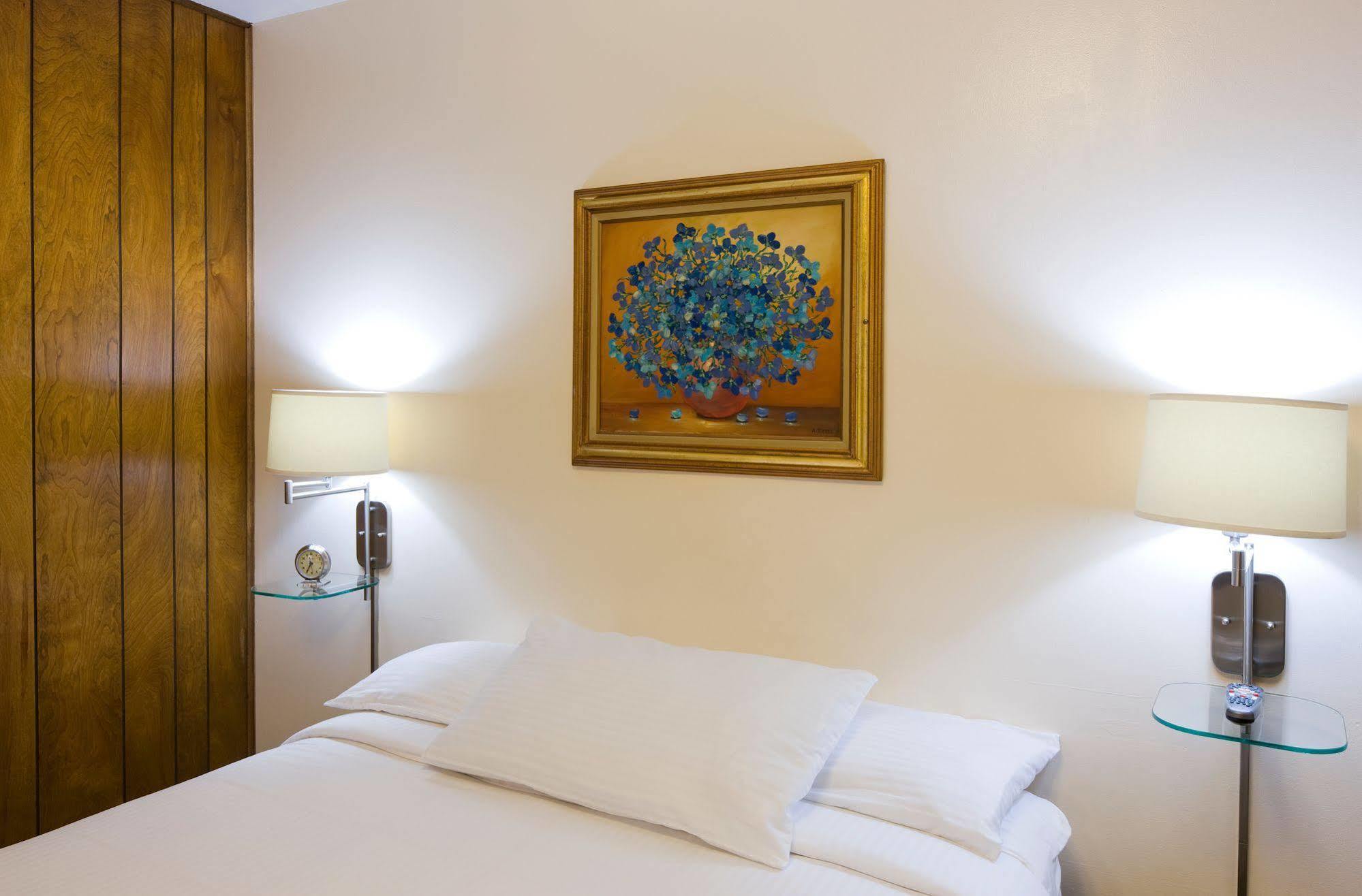Sunset Motel Moriarty Bagian luar foto
